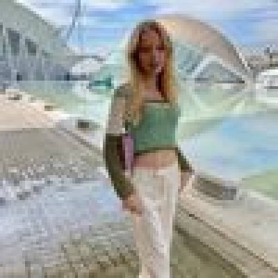 Rose-Lynn  zoekt een Kamer / Studio in Leiden