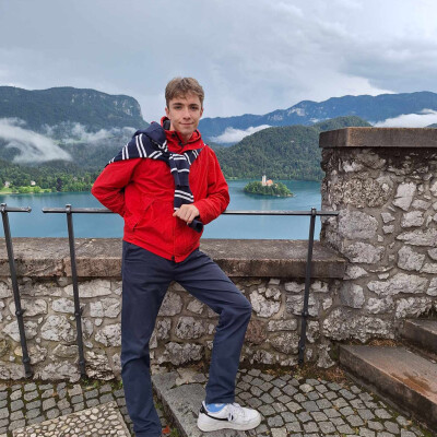 Sebestyén zoekt een Kamer / Huurwoning / Studio / Appartement in Leiden