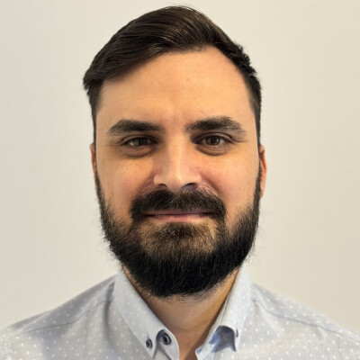 Marius zoekt een Kamer / Huurwoning / Studio / Appartement in Leiden