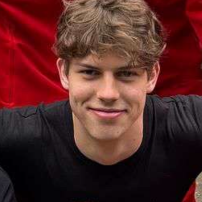 Tijn zoekt een Kamer / Huurwoning / Studio in Leiden