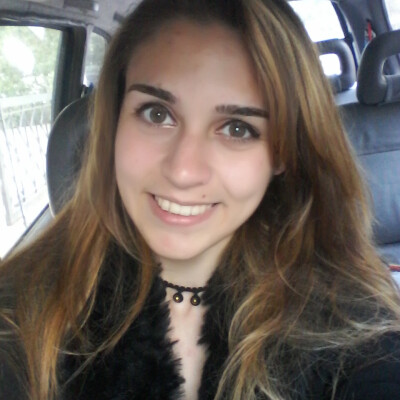 Stella  zoekt een Kamer / Huurwoning / Studio in Leiden